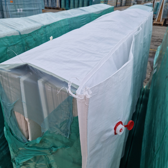 Cordstrap V-shape dunnage bag  for A-frames in Ceramics Tiles 